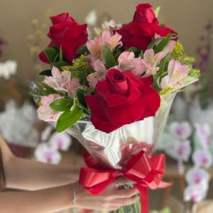 Buquê 3 colombianas com alstroemerias